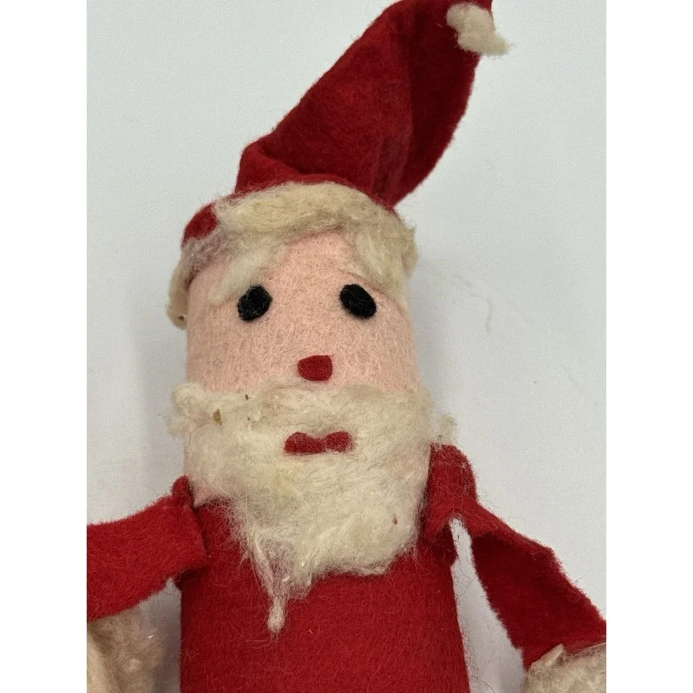 Vintage‎ Toilet Paper Roll Santas Kitschy